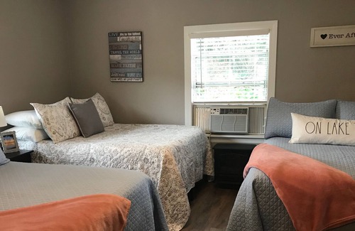 Candler Casa | The Gray House at Lake Weir