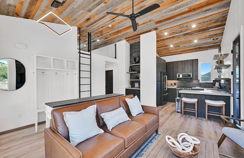 Eden Casa | The Great Cabin Views of Ogden Valley Ski & Golf