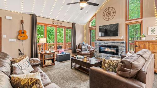 Albrightsville Casa | The Great Escape by AvantStay Game Room Hot Tub
