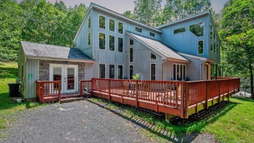 Albrightsville Casa | The Great Escape by AvantStay Game Room Hot Tub