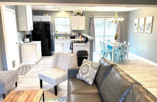 Piney Green Casa | The Great Escape With Friends & Family & Pets!!!