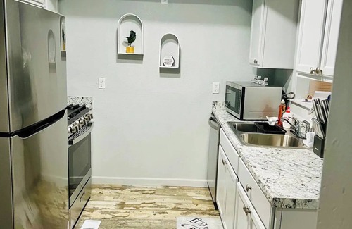Tulsa Casa | The Great Experience in Tulsa with AC, WiFi & all the needed amenities.