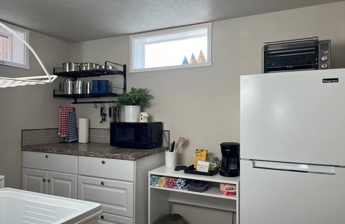 Twin Falls Casa | The Great Indoors! King, Twins, Tent & S'mores!