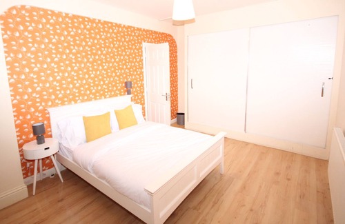 Heston Central Apartamento | The Great Western House