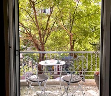 Platia Viktorias Apartamento | The Green Apartment Athens