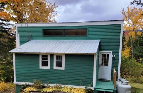 Stratton Cabina | The Green Cabin - 10 min from Sugarloaf, 30 min to Rangeley!
