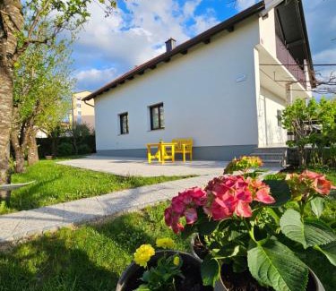 Postojna Apartamento | The Green Door Apartment