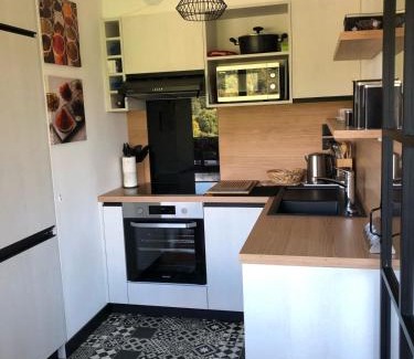 Giez Casa | The green fee close to the Golf course and 5 minutes from the lake