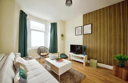 Harringay Casa | The Green Garden House near Tottenham Stadium Alexandra Palace Finsbury P