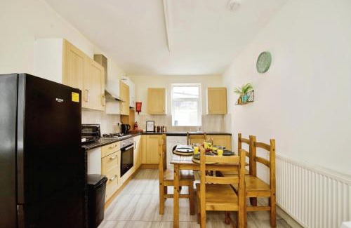 Harringay Casa | The Green Garden House near Tottenham Stadium Alexandra Palace Finsbury P