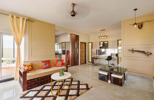 Hosur Apartamento | The Green Haven by StayJade2BHKACPoolLawn