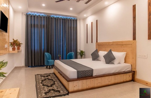 Dharampur Hotel | The Green Land Kasauli
