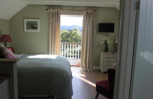 Rogate Casa | The Green Room