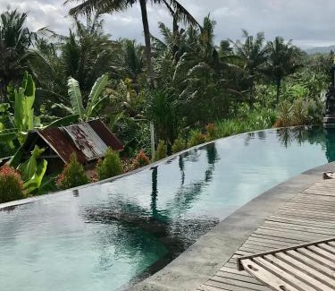 Tumbu Village Casa | The Green ujung Villa