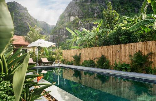 Hoa Lu Hotel | The Greenary