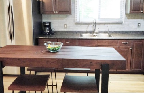 Bolsover Cabaña | The Greenhouse Cottage - 2 BRS + Bunkie (Pet Friendly)!!