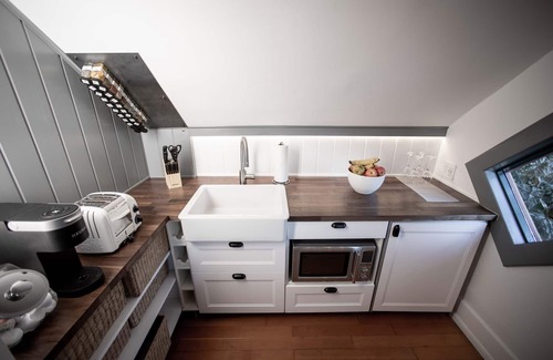 Wallingford Casa | THE GREENLAKE SUITES - center of seattle
