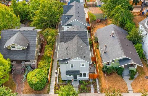 Whittier Heights Apartamento | The Greenwood Gem