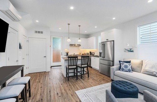Whittier Heights Apartamento | The Greenwood Gem