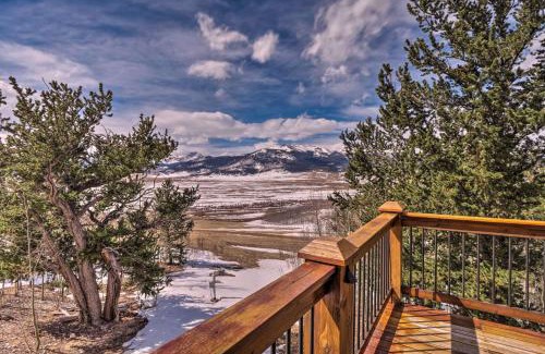 Michigan Hill Casa | The Greisen Highlands Lodge Home with Amazing Views & Hot Tub
