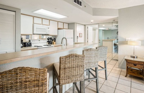 Key West Apartamento | The Grenada Suite Pool View Private Balcony