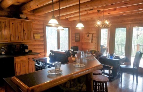 Alto Cabina | The Grizz - Cosy Cabins Real Estate, LLC.