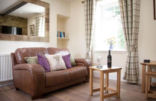 Mauchline Casa | The Grooms Cottage