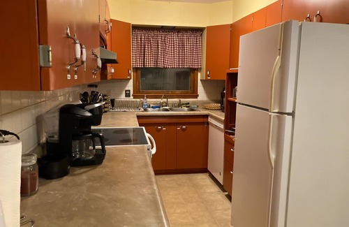 Mountain Grove Casa | The Grove Retreat (Mtn. Grove, MO)