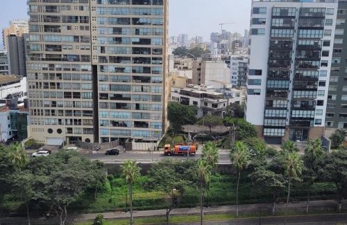 Petit Jean Ocharán Apartamento | The Guest House 1 at the booming center of Miraflores, Lima - Peru