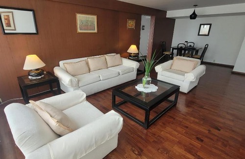 Petit Jean Ocharán Apartamento | The Guest House 1 at the booming center of Miraflores, Lima - Peru