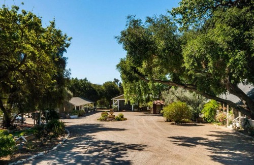 Santa Barbara County Cabaña | The Guest House in the Santa Ynez Valley
