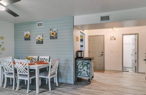 Newcastle Casa | The Guest House - Where Fresh Bread Awaits You!