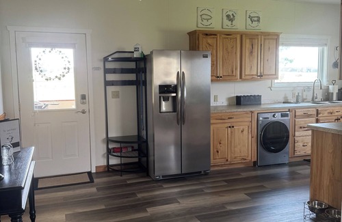 Corvallis Casa | The Guesthouse - on 3.5 acres in Corvallis, MT