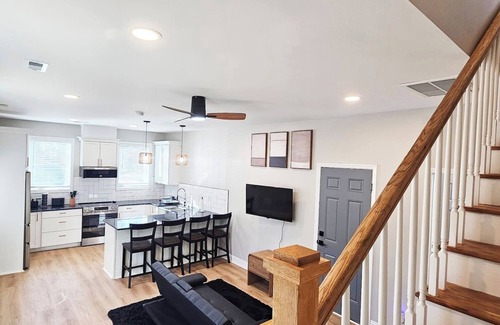 McCain Casa | The Guesthouse @ Pine Forest Hideaway - (Near UNC)