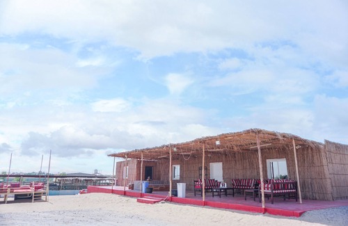 Dubai Casa | La casa de huéspedes (sentimientos tradicionales emiratíes)