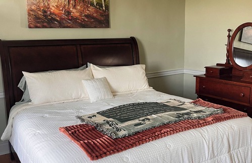 Harrodsburg Otro | The Hager Hideaway