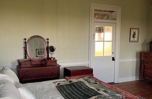 Harrodsburg Otro | The Hager Hideaway