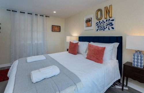 Old Mystic Apartamento | The Haley Studio · Near Mystic, Casinos + USCGA