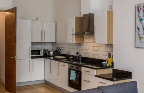 Cathedral Quarter Apartamento | The Half Bap - Modern 1 Bed Apt in Belfast's Historic Cathedral Quarter