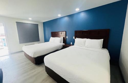 North San Antonio - SAT Hotel | The Hallmark Inn & Suites Newly Renovated Rooms San Antonio Northeast