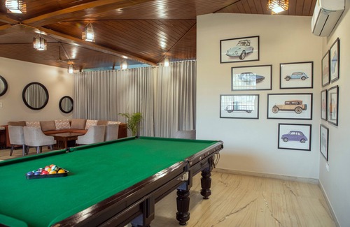 Jaipur Villa | The Hallway is distinguished by its idyllic location between city shores.