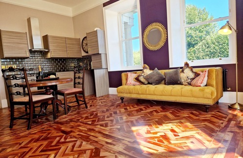 Knott End-on-Sea Apartamento | The Hamilton Luxury Let - The Duke with Hot Tub