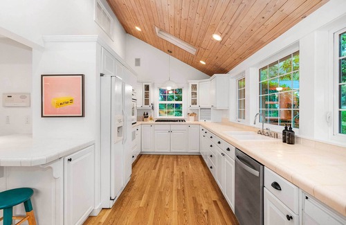 Agate Casa | 'The Hammersley' Luxury Waterfront Estate!