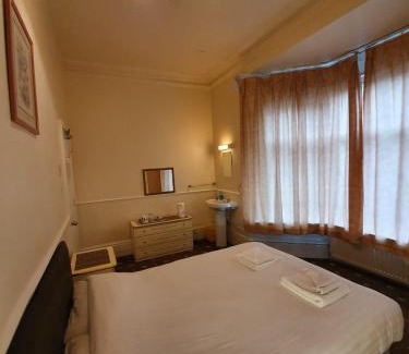 Handforth Casa | The Handforth Lodge