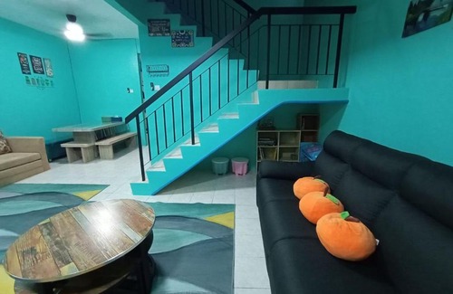 Kepala Batas Casa | The Handz House II with WIFI - For family or same gender only