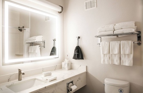 Hanford Hotel | Comfort Inn Hanford Lemoore