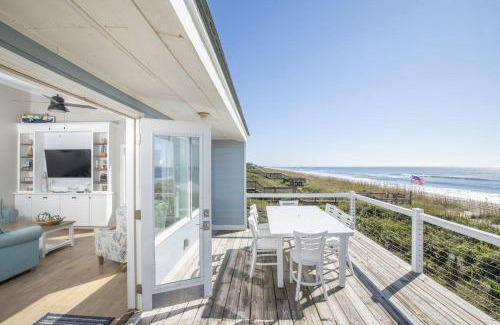 Pine Knoll Shores Casa | The Hanner home