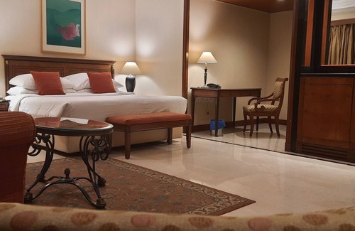 Barakhamba Hotel | The Hans Hotel New Delhi