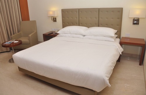 Barakhamba Hotel | The Hans Hotel New Delhi