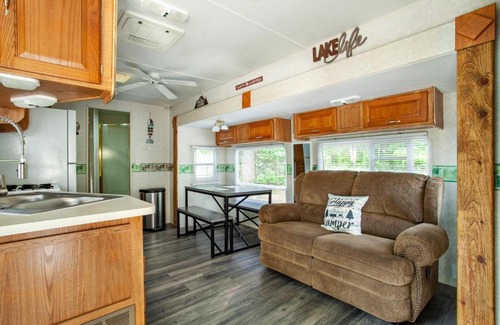 Dandridge Casa | The Happy Camper A Peaceful Retreat